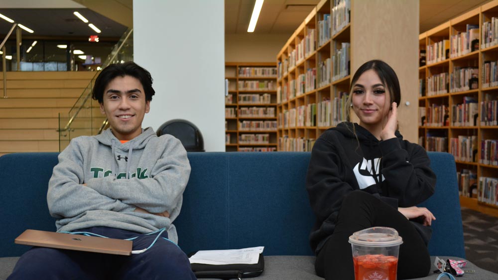 Two students in the Minor Memorial Library